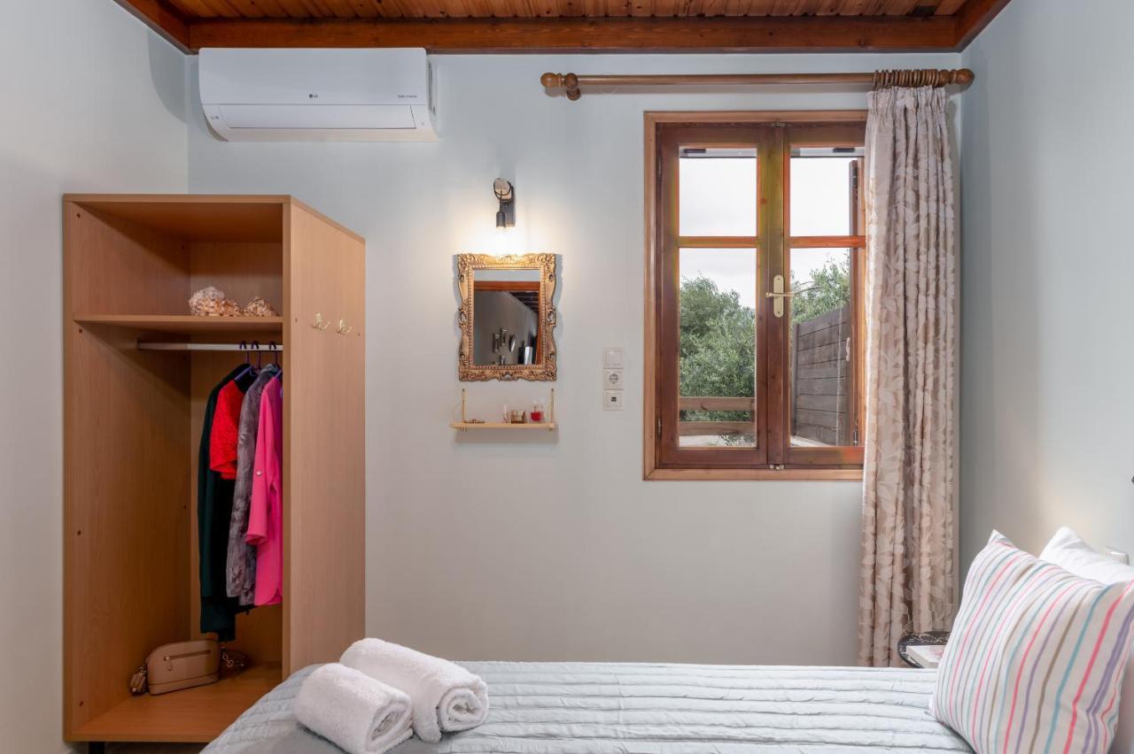 Studio De Bosset Аргостолион Экстерьер фото
